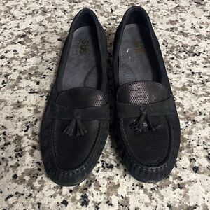 Elegant Black Women's Loafers